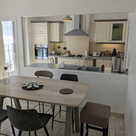 Holiday home Domaine Noetinger Vinay (Marne)